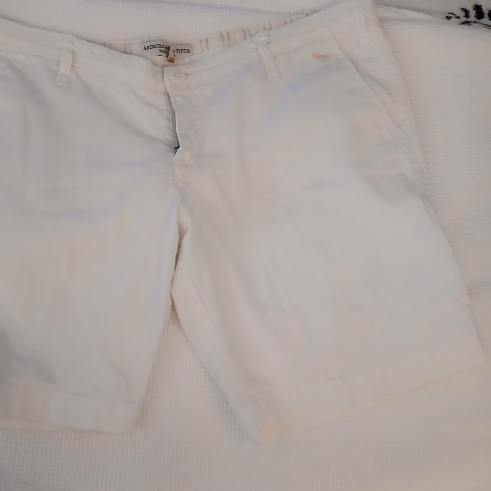 Abercrombie & Fitch White Shorts